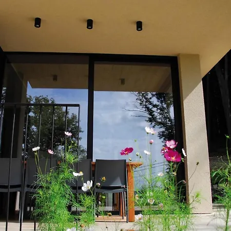 Des Bois De Villa